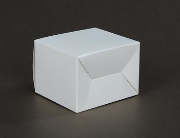 جعبه آب نبات مربع ساده مربع کوچک جعبه شیرینی سبک وزن کوچک